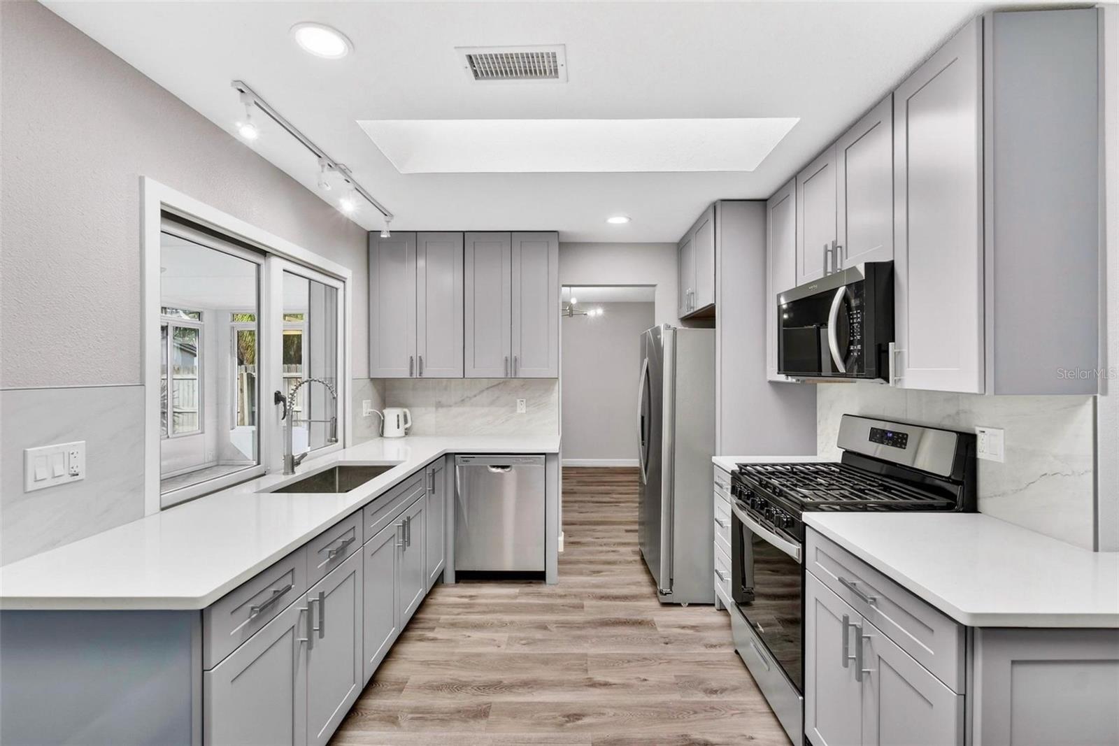 SHORE ACRES DENVER ST REP BAYOU GRANDE SEC - Residential Lease