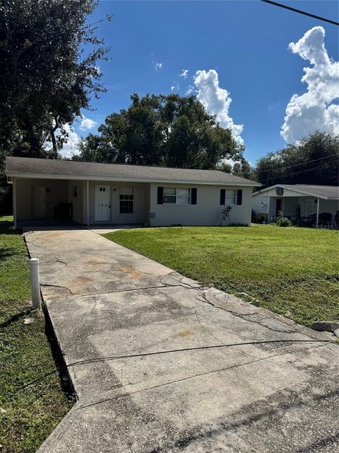 Photo of 128 11th Wahneta Street W, Winter Haven, FL 33880 (MLS # P4937648)