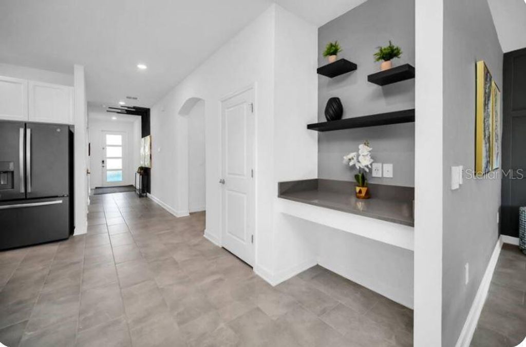 Photo of 9149 Sommerset Hills Drive, Davenport, FL 33896 (MLS # O6395682)