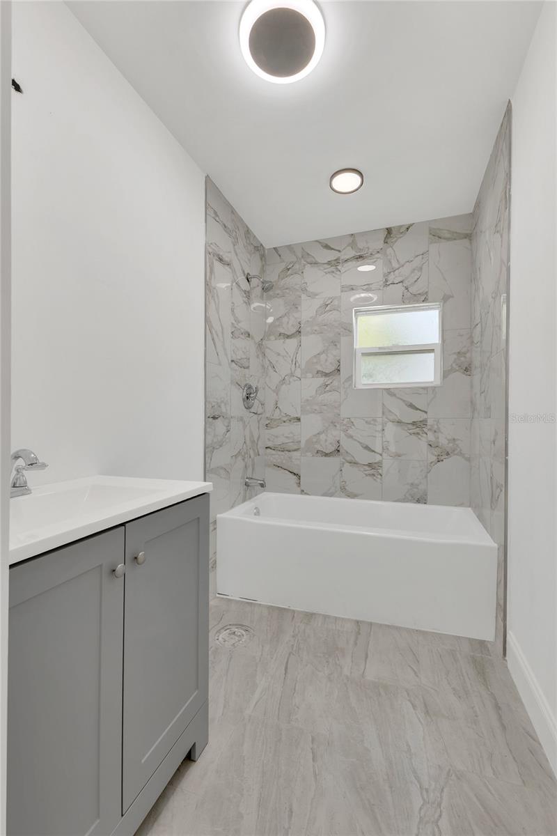 ST CLOUD 2ND TOWN OF - Commercial Sale