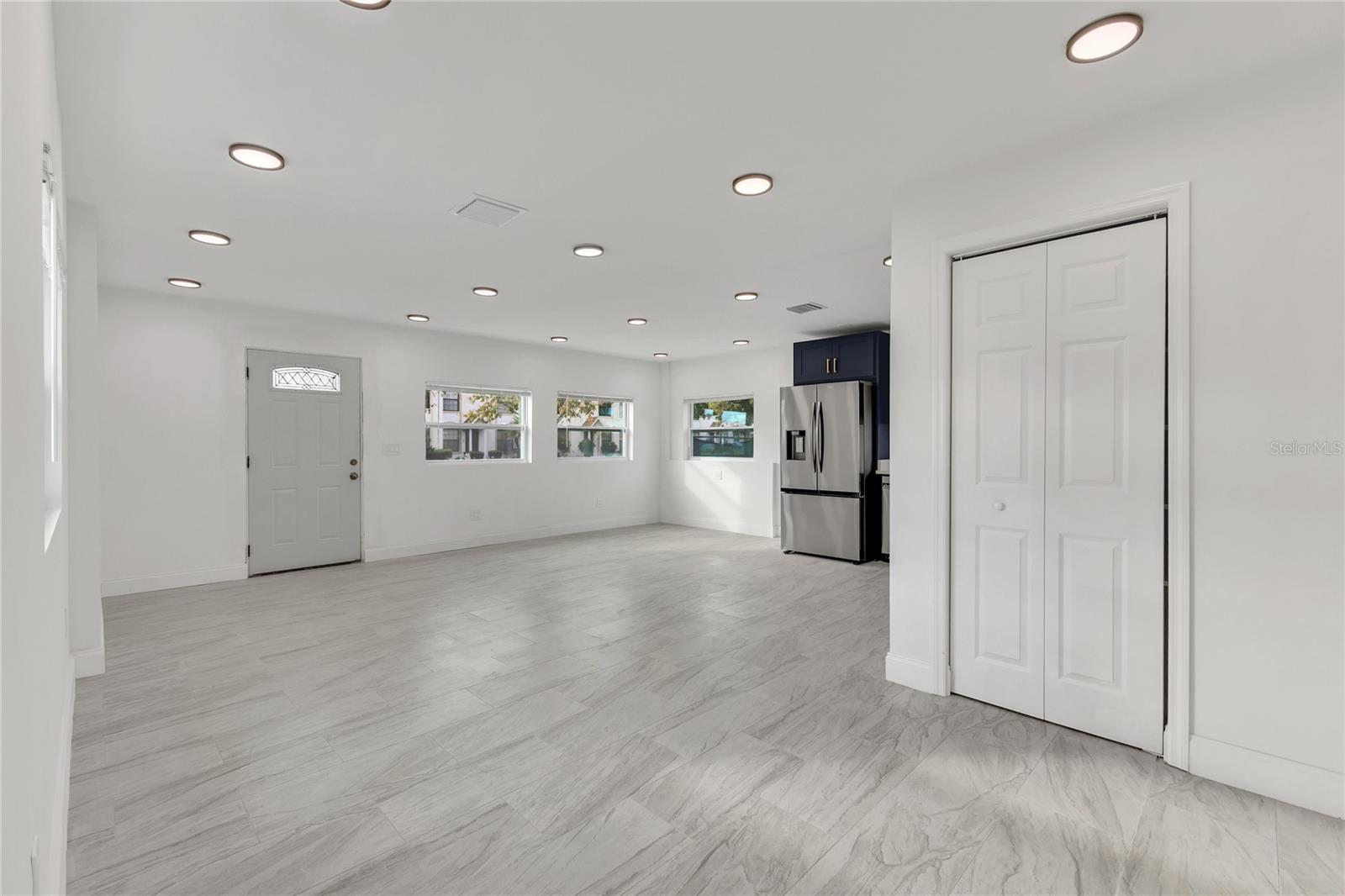 1121 ILLINOIS AVENUE