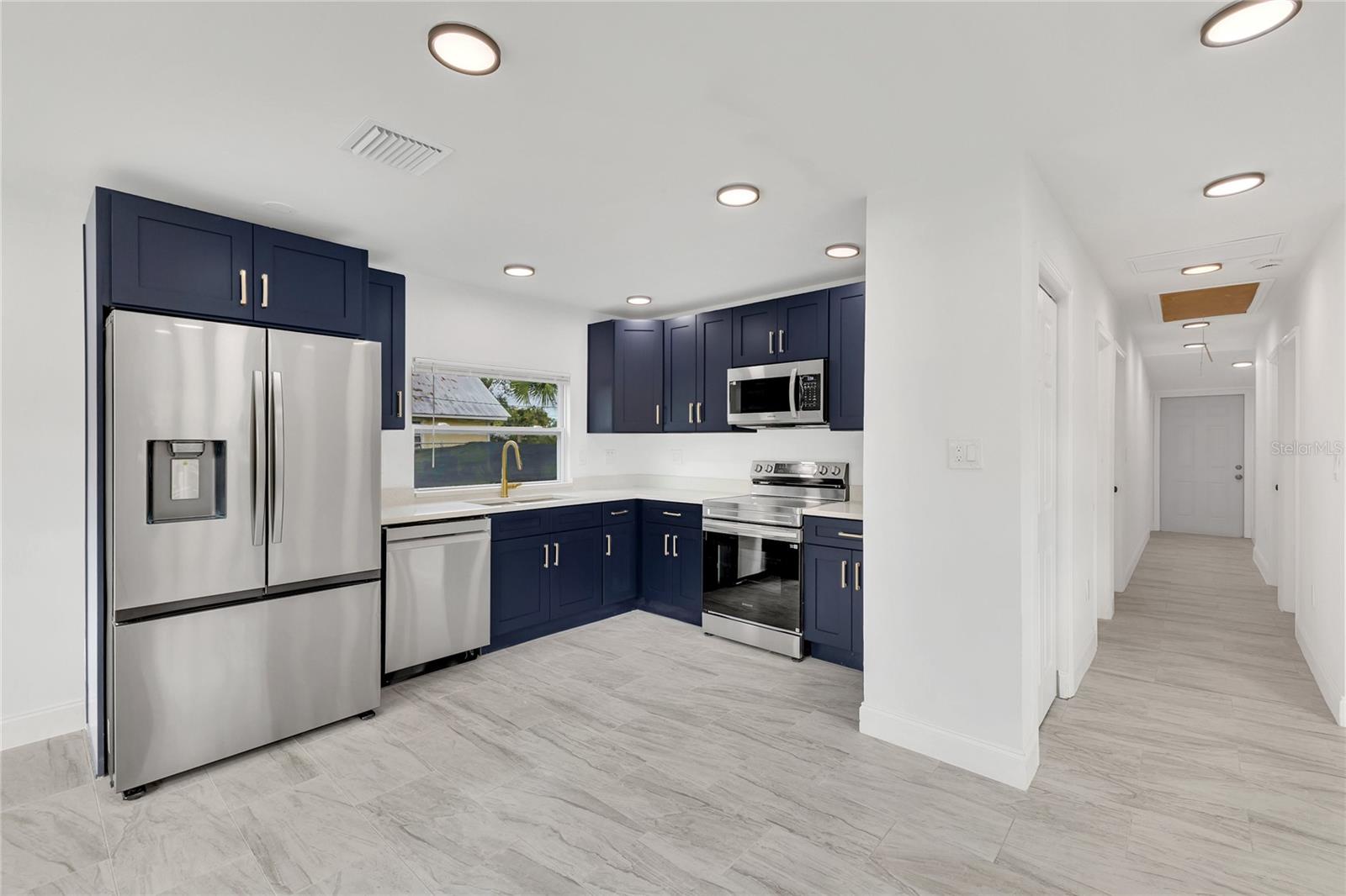 ST CLOUD 2ND TOWN OF - Commercial Sale