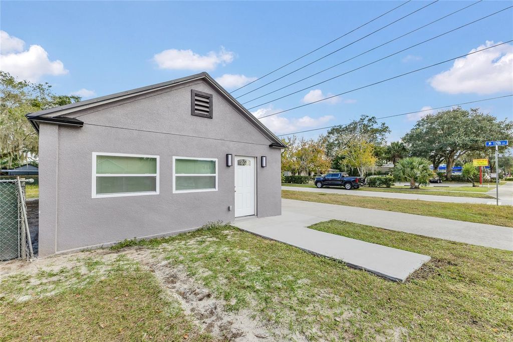 Photo of 1121 Illinois Avenue, Saint Cloud, FL 34769 (MLS # S5140574)