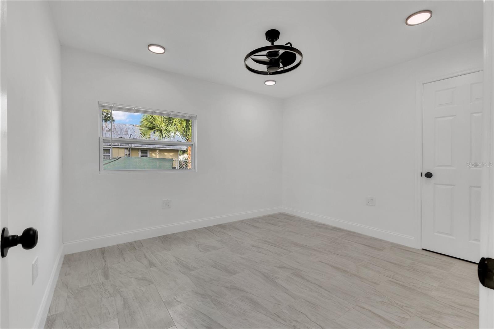 ST CLOUD 2ND TOWN OF - Commercial Sale