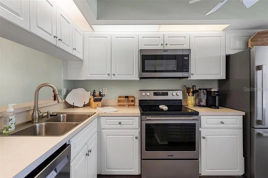 FARMINGTON VISTAS - Residential