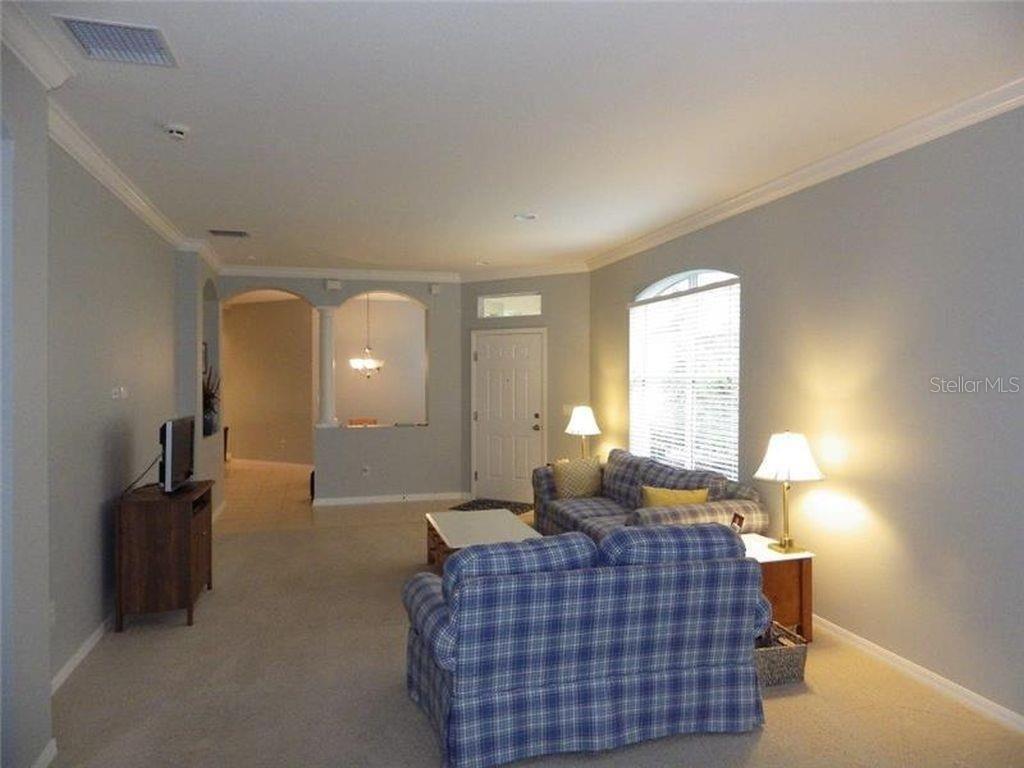 SEVEN OAKS PARCEL S-8A - Residential Lease