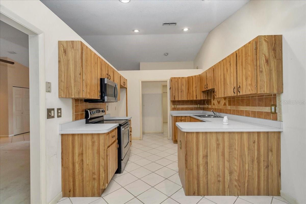 REGAL WOODS - Residential