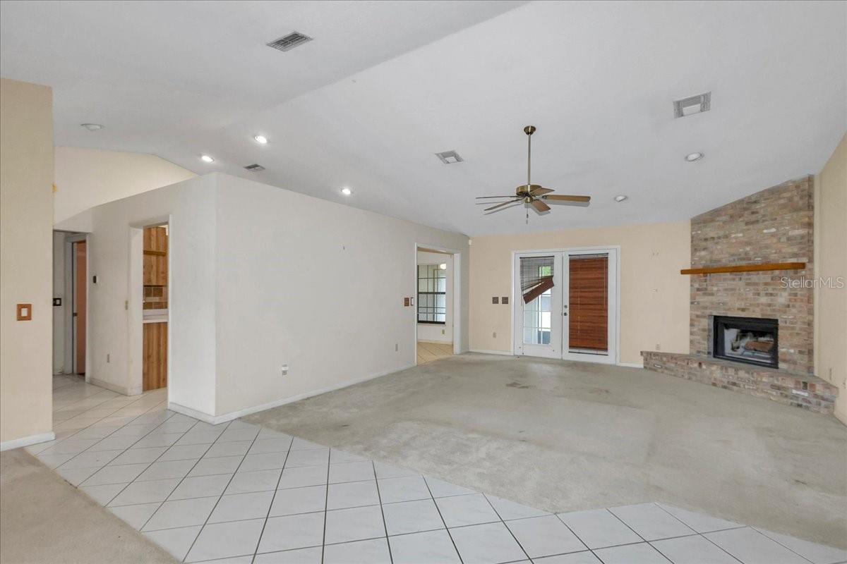 REGAL WOODS - Residential