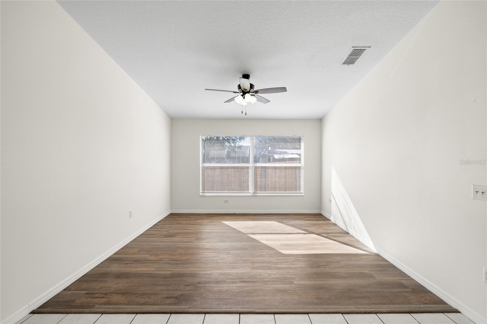 HIGHLAND OAKS - Residential