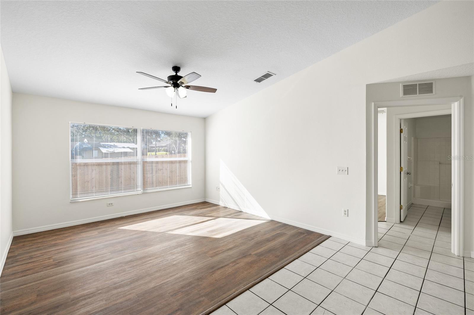 HIGHLAND OAKS - Residential