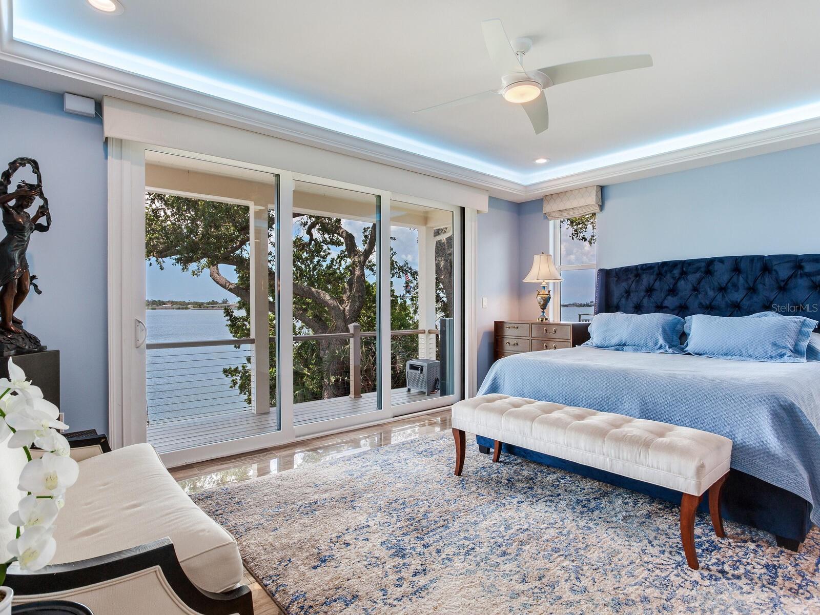 SUNSET BAY - Residential
