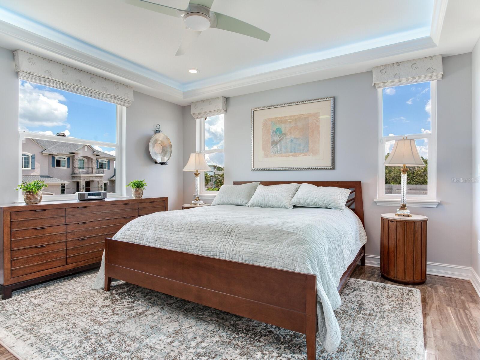 SUNSET BAY - Residential