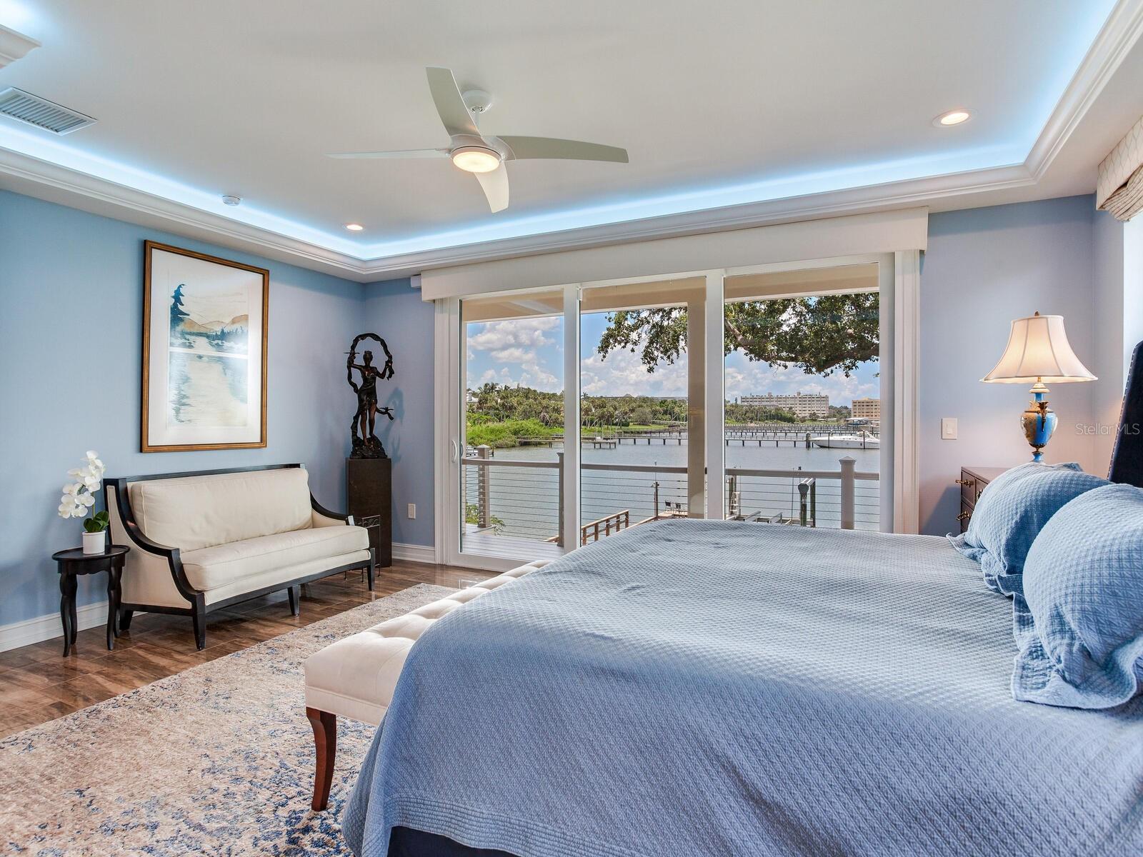 SUNSET BAY - Residential
