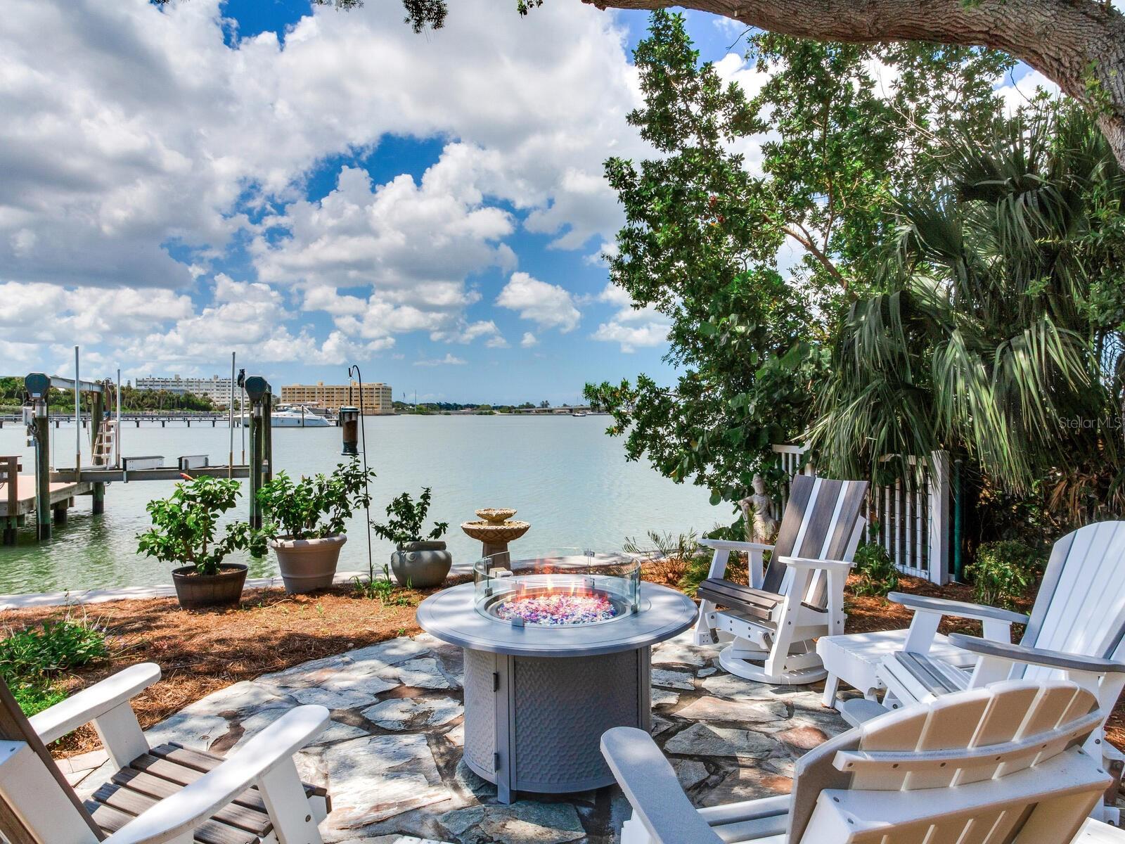 SUNSET BAY - Residential