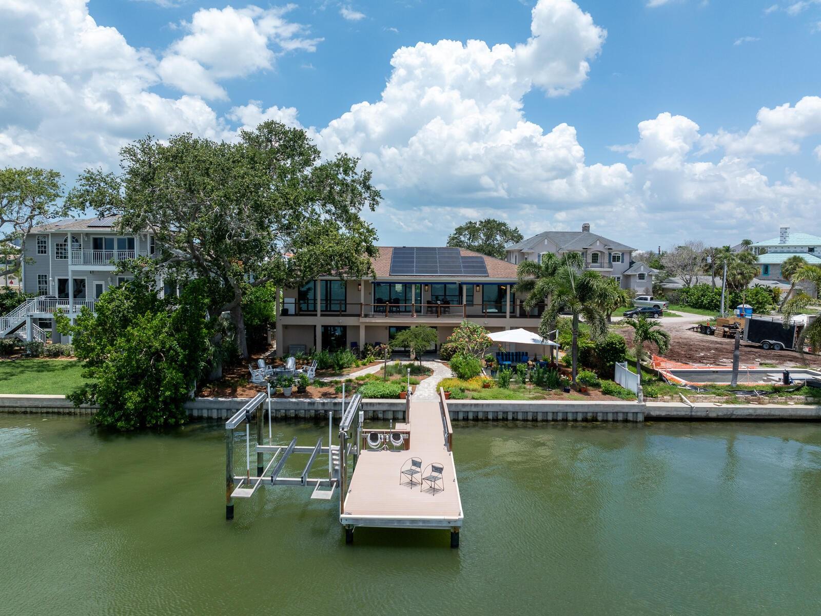 SUNSET BAY - Residential