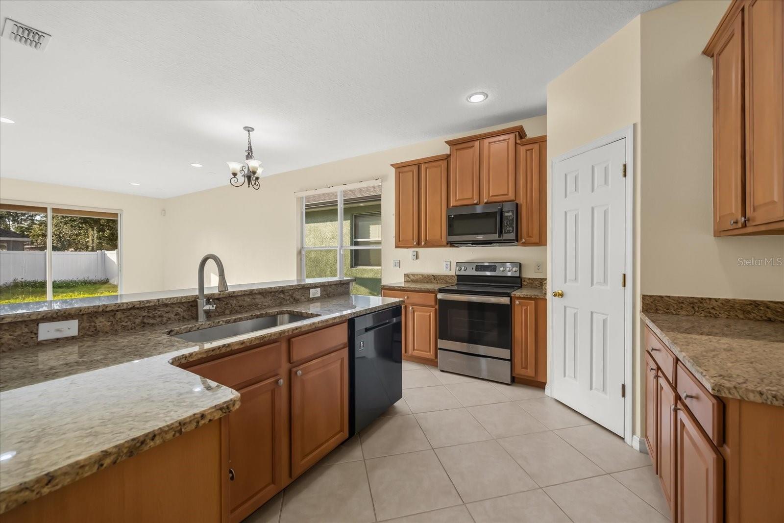 9427 EDENSHIRE CIRCLE