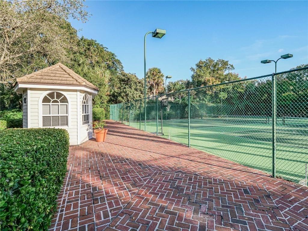 5160 ROSEWOOD LANE, VERO BEACH, FL, 32966/$749,000 4 5160 ROSEWOOD LANE