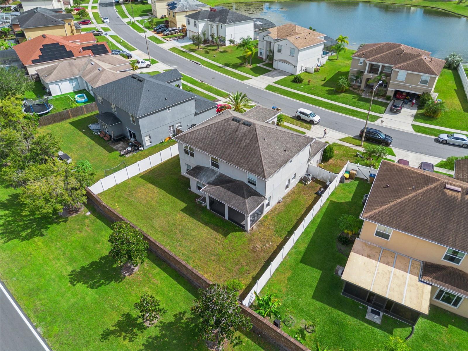 CALLA LILY COVE AT CRESCENT LAKE - Residential