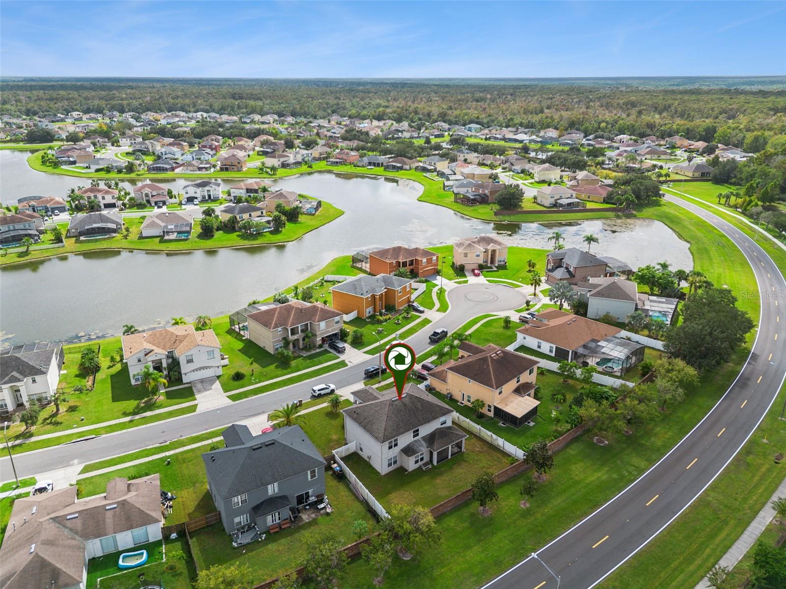 CALLA LILY COVE AT CRESCENT LAKE - Residential