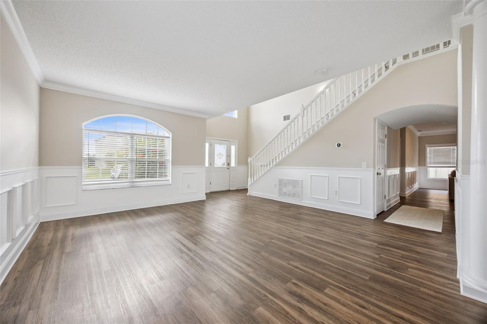 CALLA LILY COVE AT CRESCENT LAKE - Residential