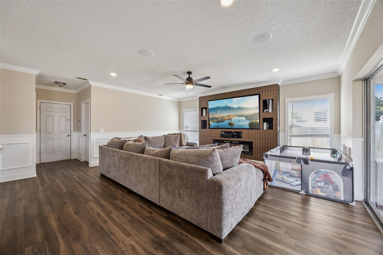 CALLA LILY COVE AT CRESCENT LAKE - Residential