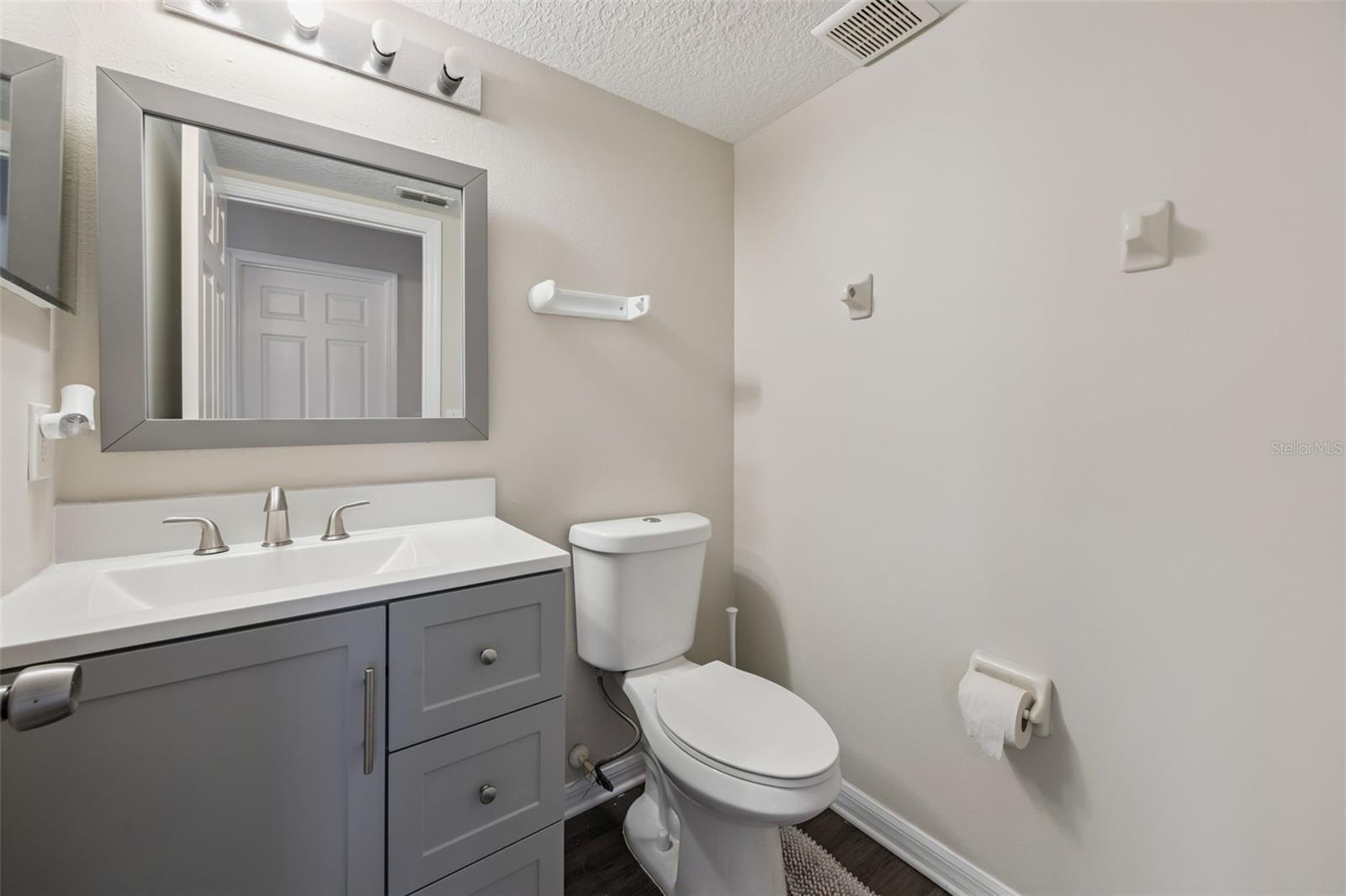 CALLA LILY COVE AT CRESCENT LAKE - Residential