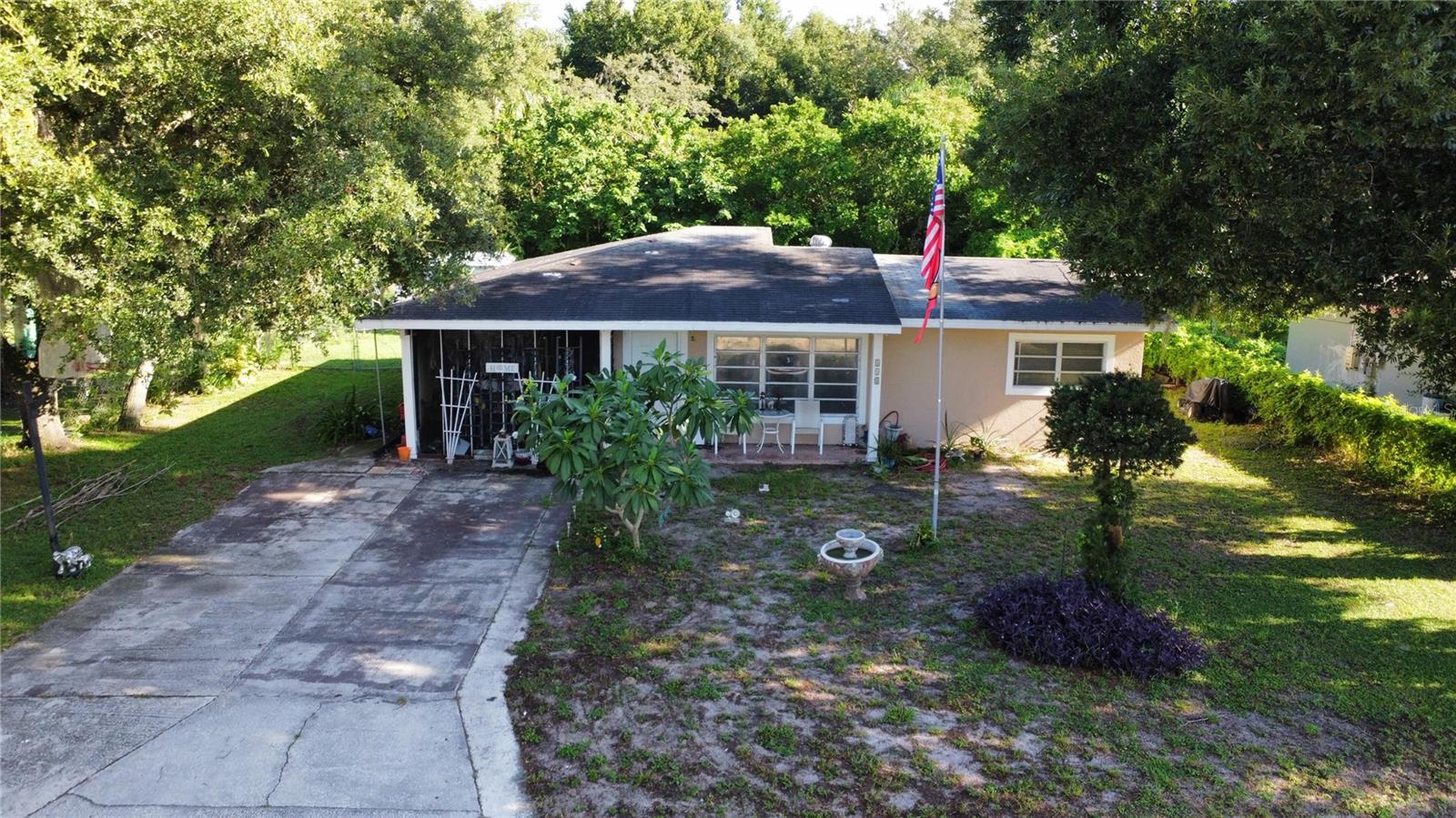 Great investment opportunity, or your new place to call home! This 3-bedroom, 1-bath home is perfect for a rental or a homeowner looking to settle in a good neighborhood. It needs some TLC, but with a little work, it has great potential. Don’t miss out on this opportunity!Backyard is private with no neighbors behind you and its fully fenced in, so play, and the pups roam! Close to shopping and restaurants.