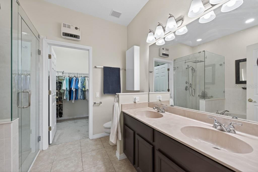 VENETIAN BAY - Residential