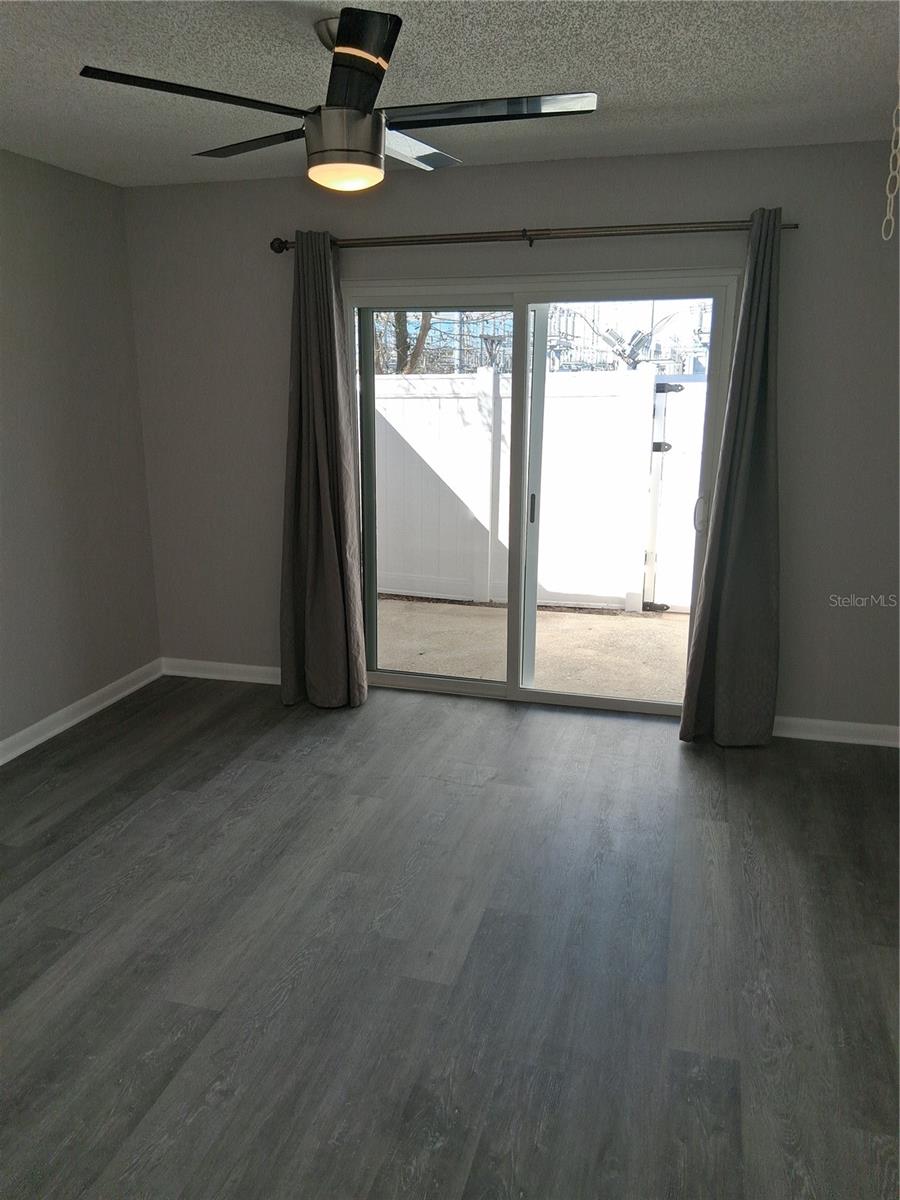 HILL CREST VILLAS - Residential