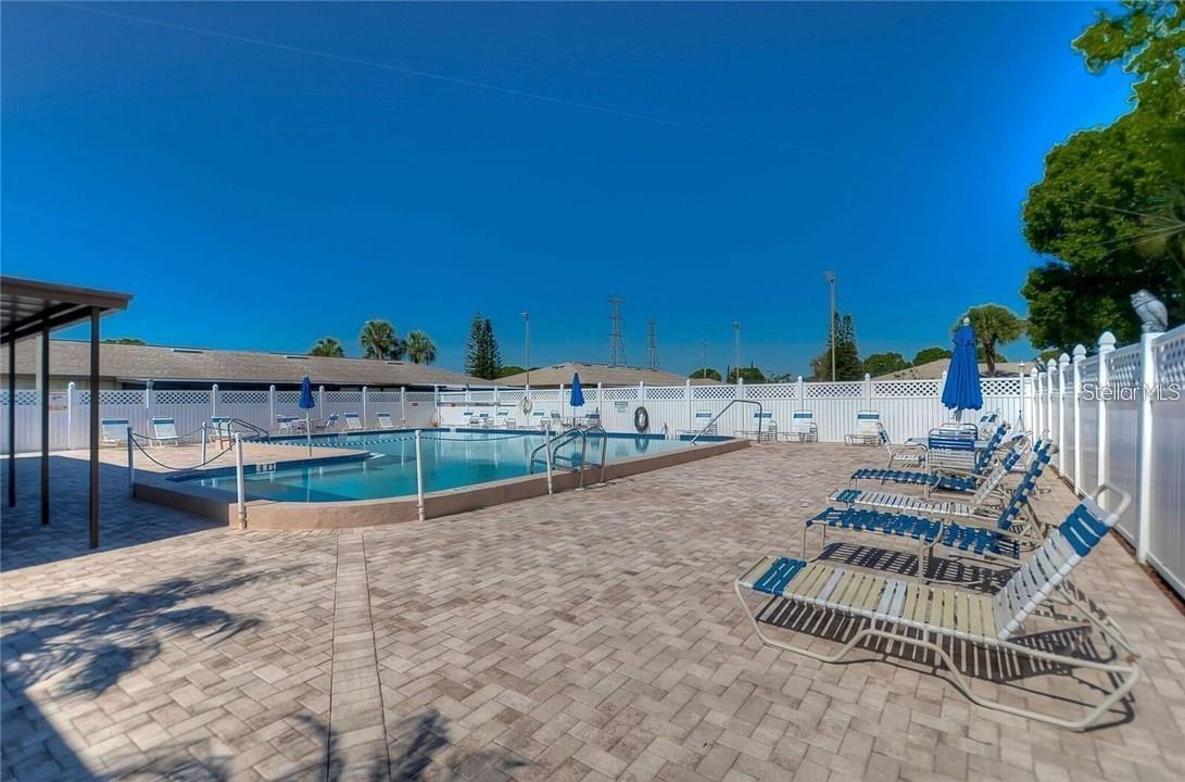 HILL CREST VILLAS - Residential