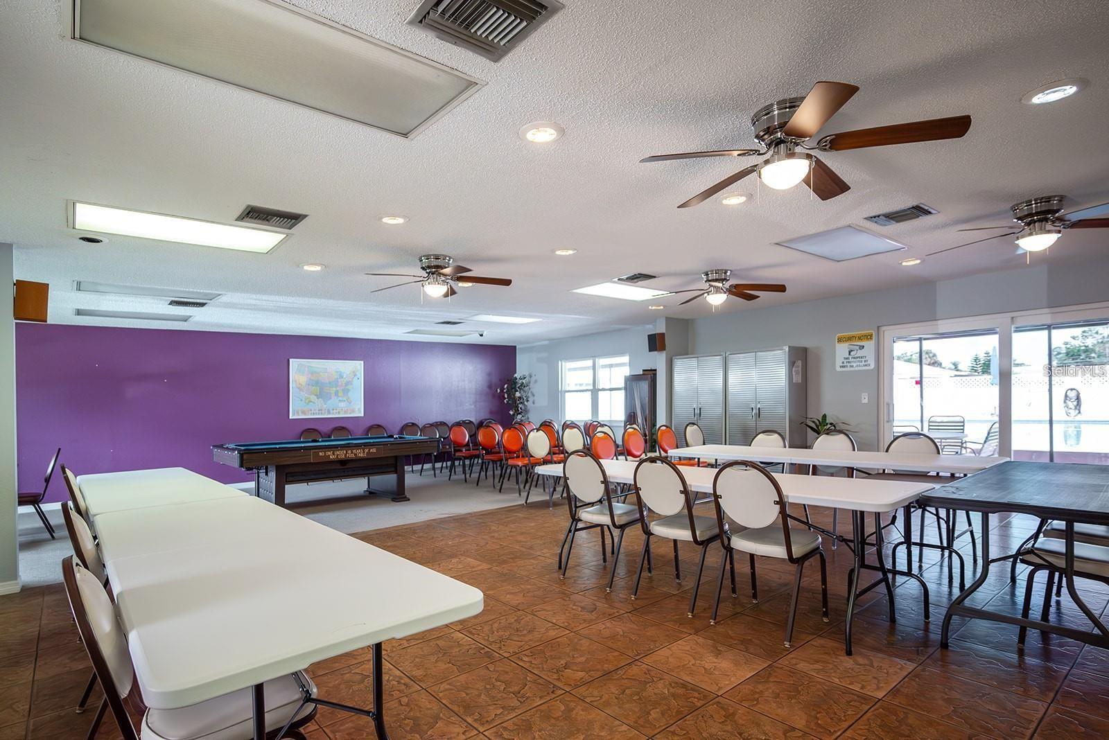 HILL CREST VILLAS - Residential