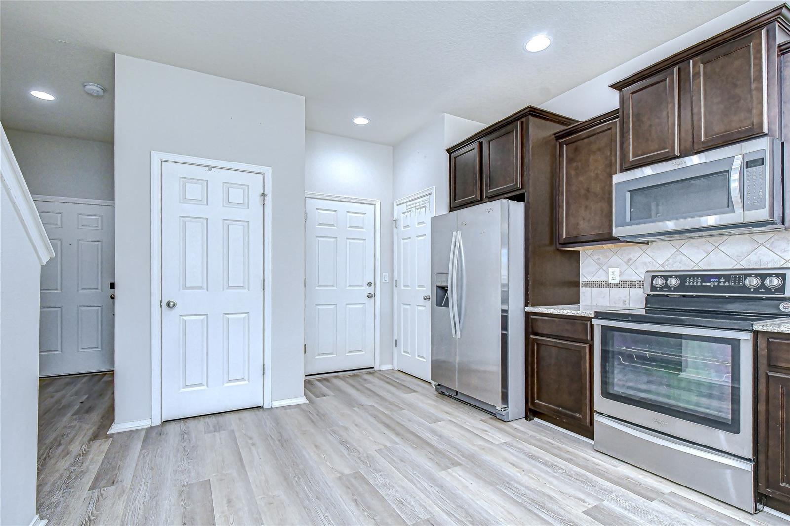 4739 WHITE SANDERLING COURT