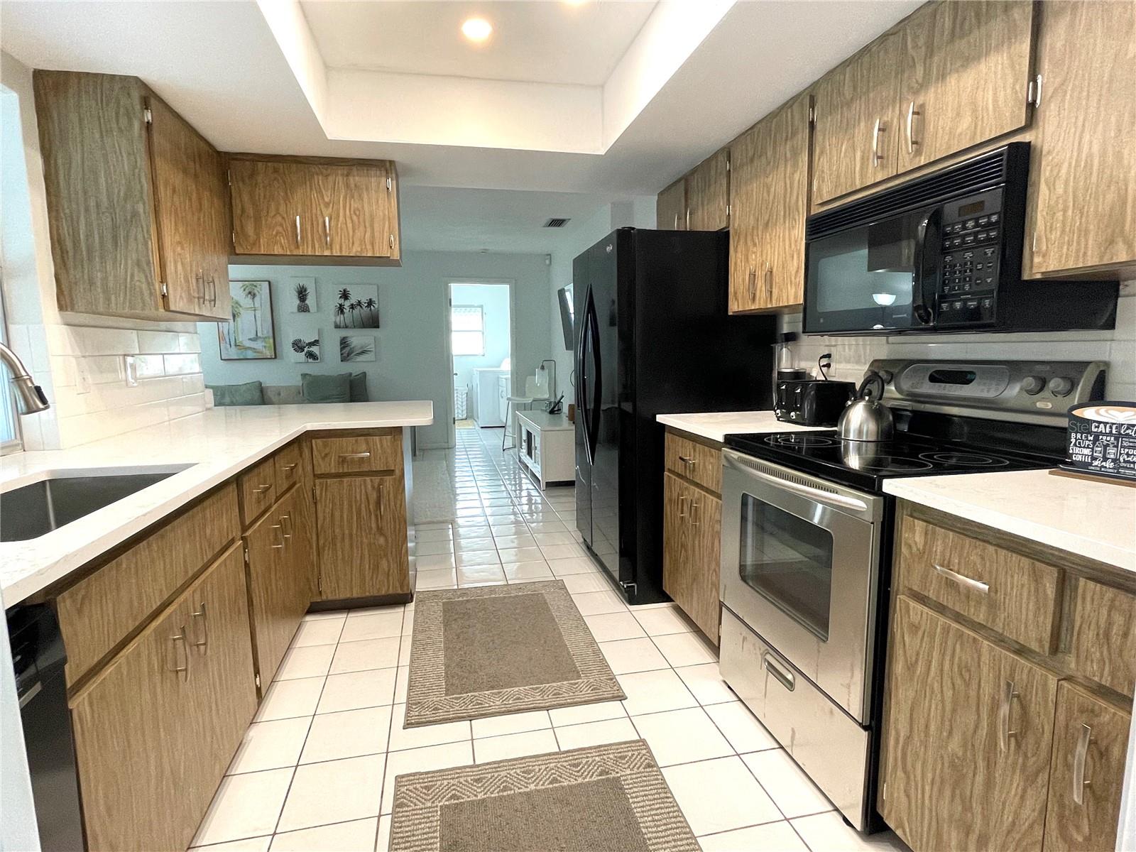 GULF GATE WOODS - Residential Lease