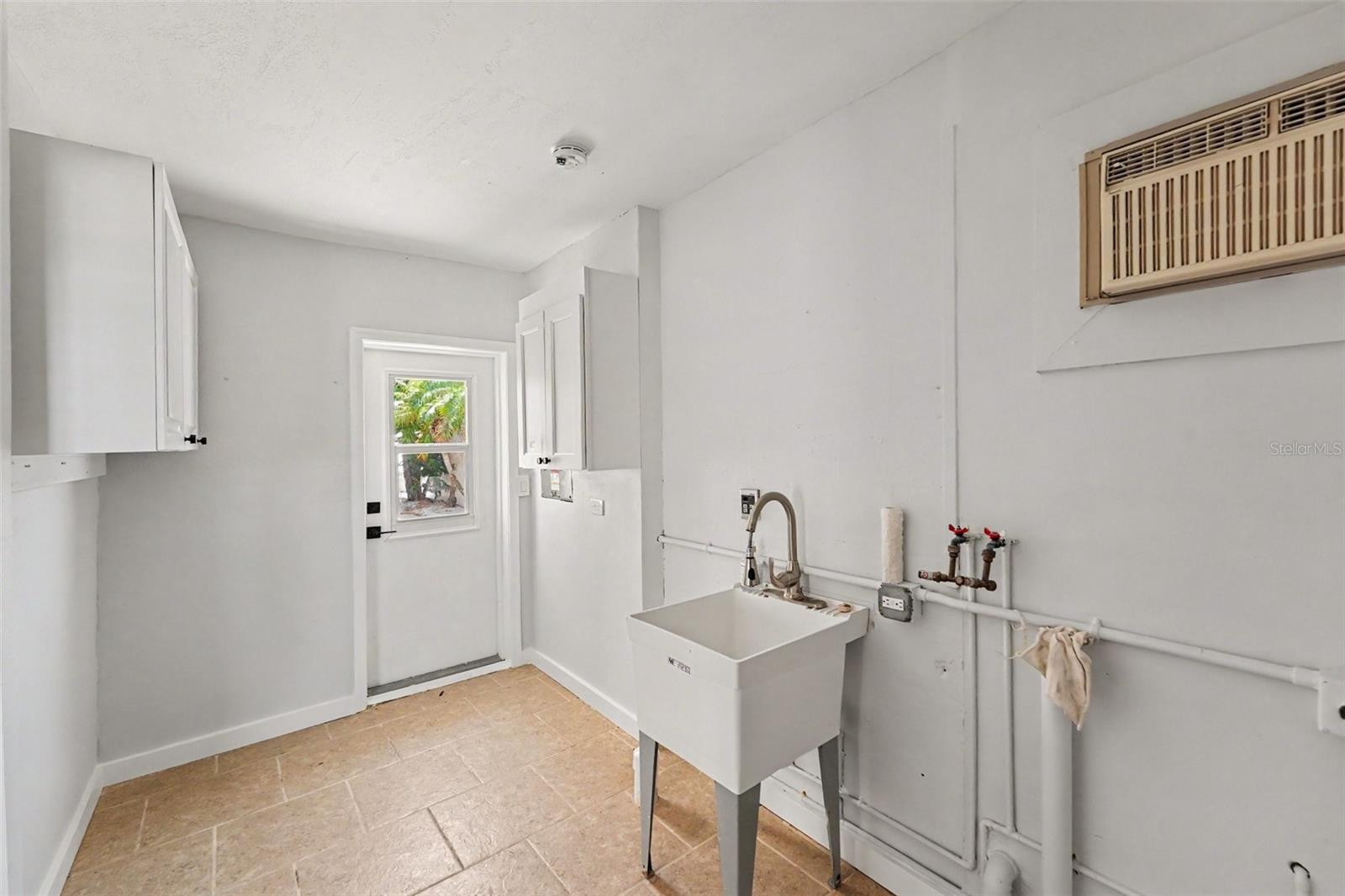 REDINGTON BEACH HOMES 6TH ADD - Residential