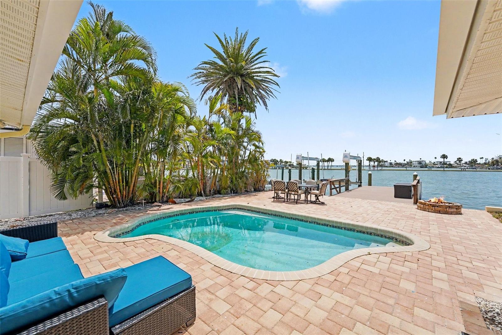 REDINGTON BEACH HOMES 6TH ADD - Residential