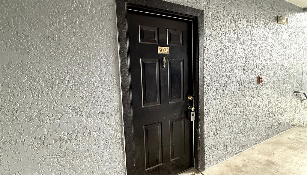 Photo of 5538 Pga Boulevard #5022, Orlando, FL 32839 (MLS # O6398463)