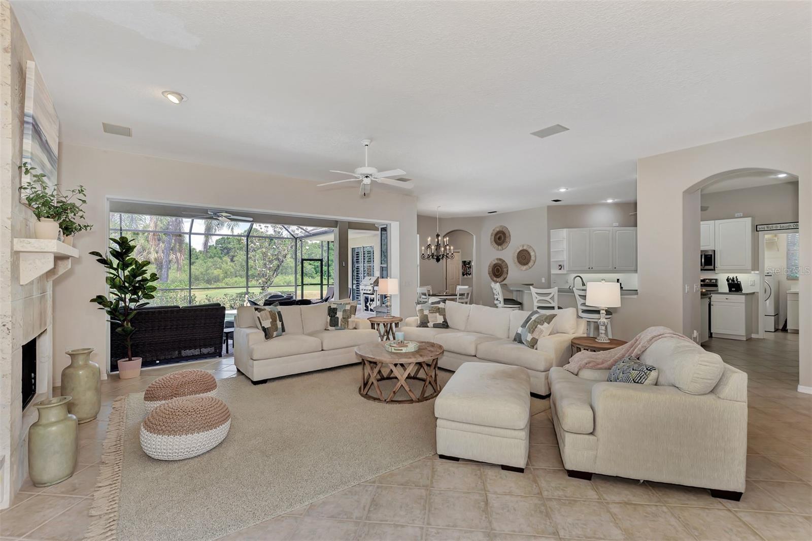 VENICE GOLF & COUNTRY CLUB - Residential Lease