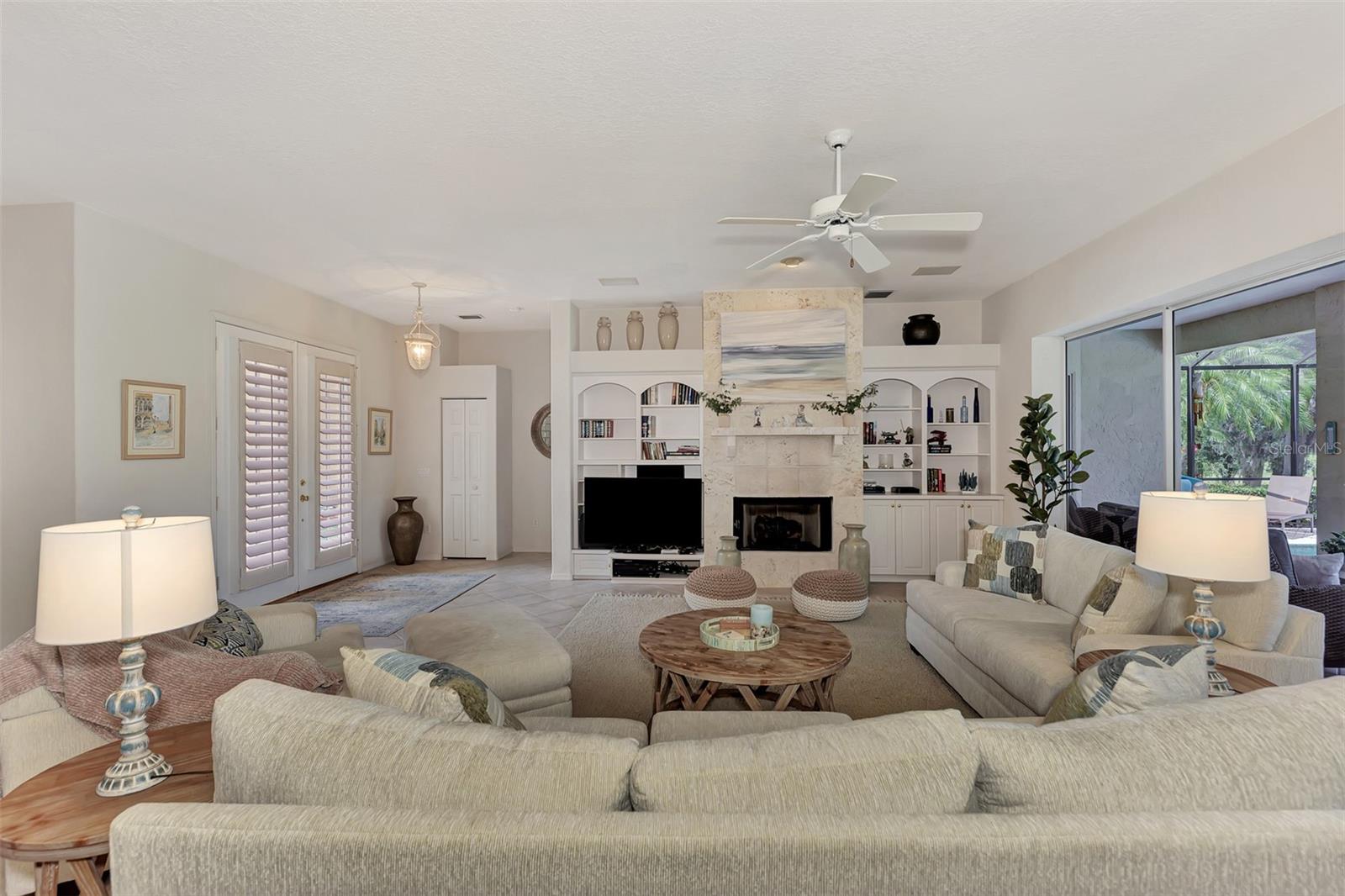 VENICE GOLF & COUNTRY CLUB - Residential Lease
