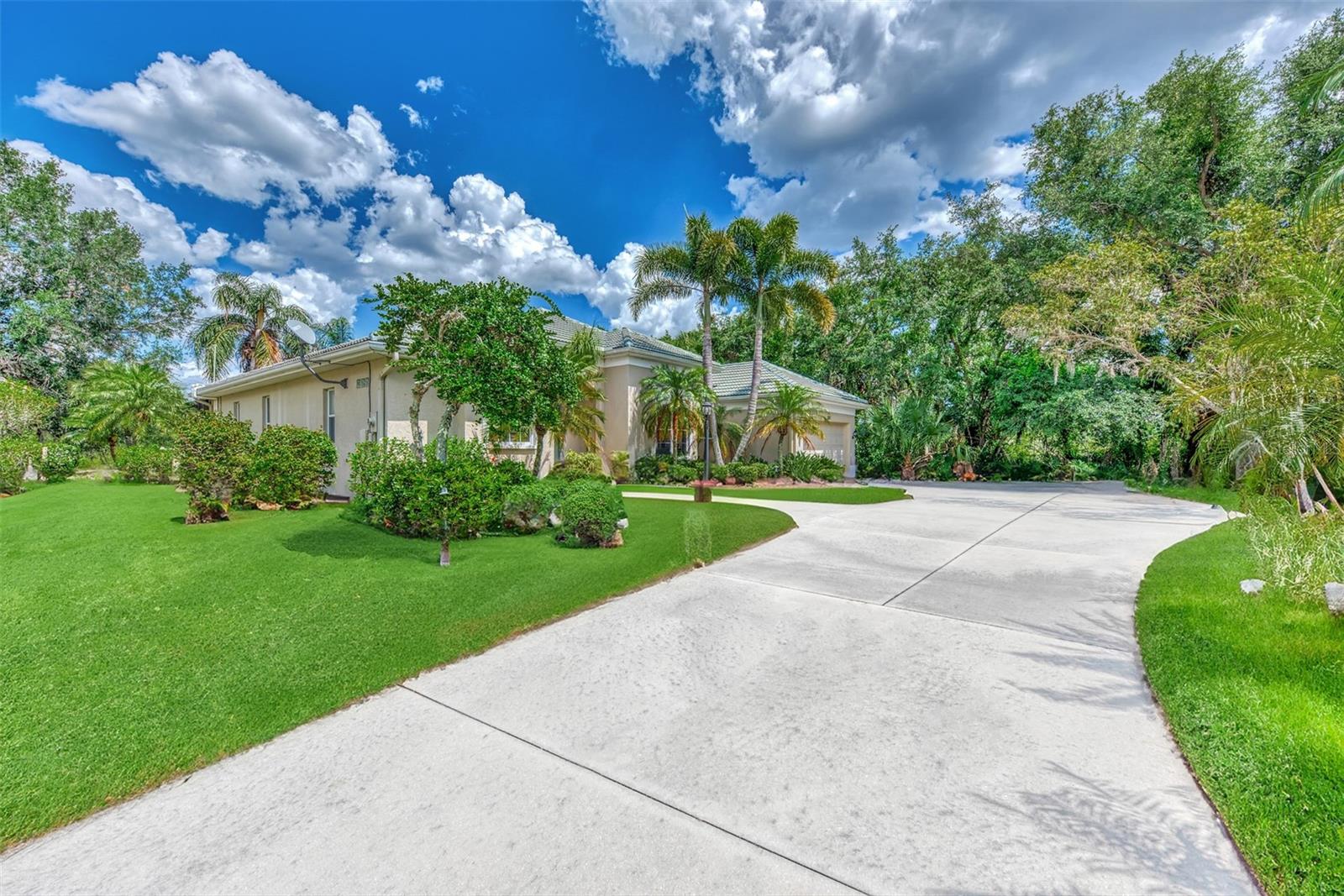 VENICE GOLF & COUNTRY CLUB - Residential Lease