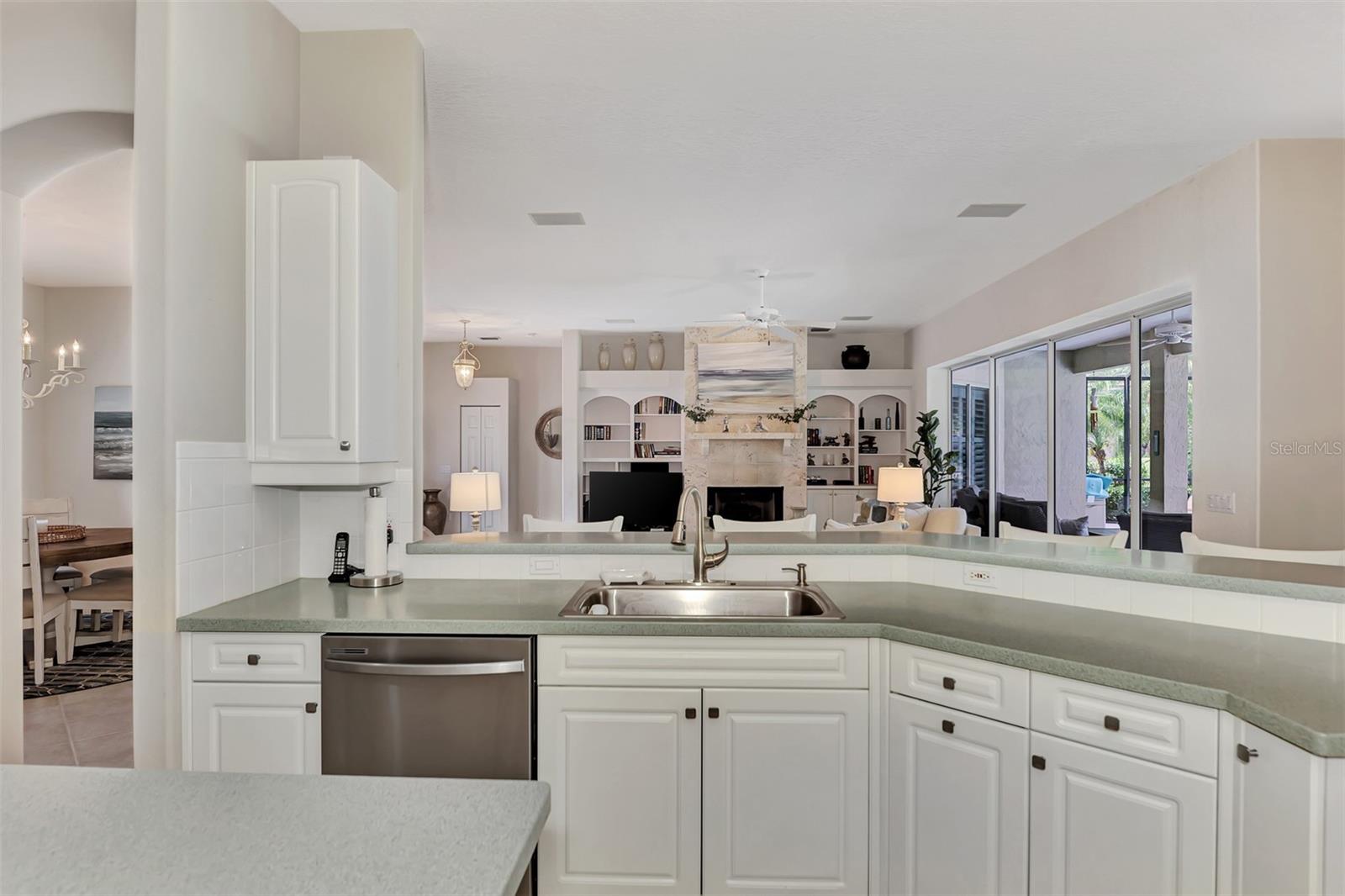 VENICE GOLF & COUNTRY CLUB - Residential Lease