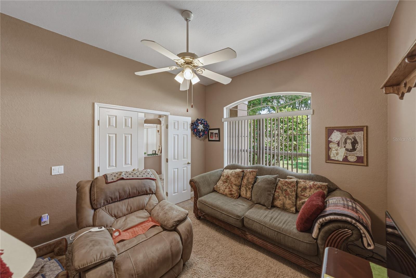 ELOISE POINTE ESTATES - Residential