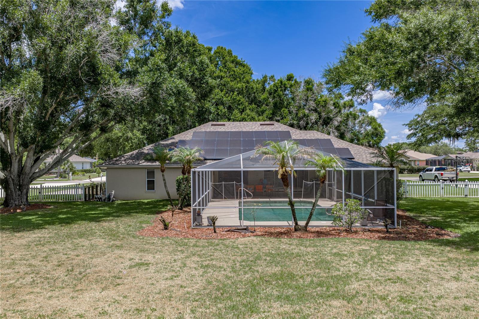 ELOISE POINTE ESTATES - Residential