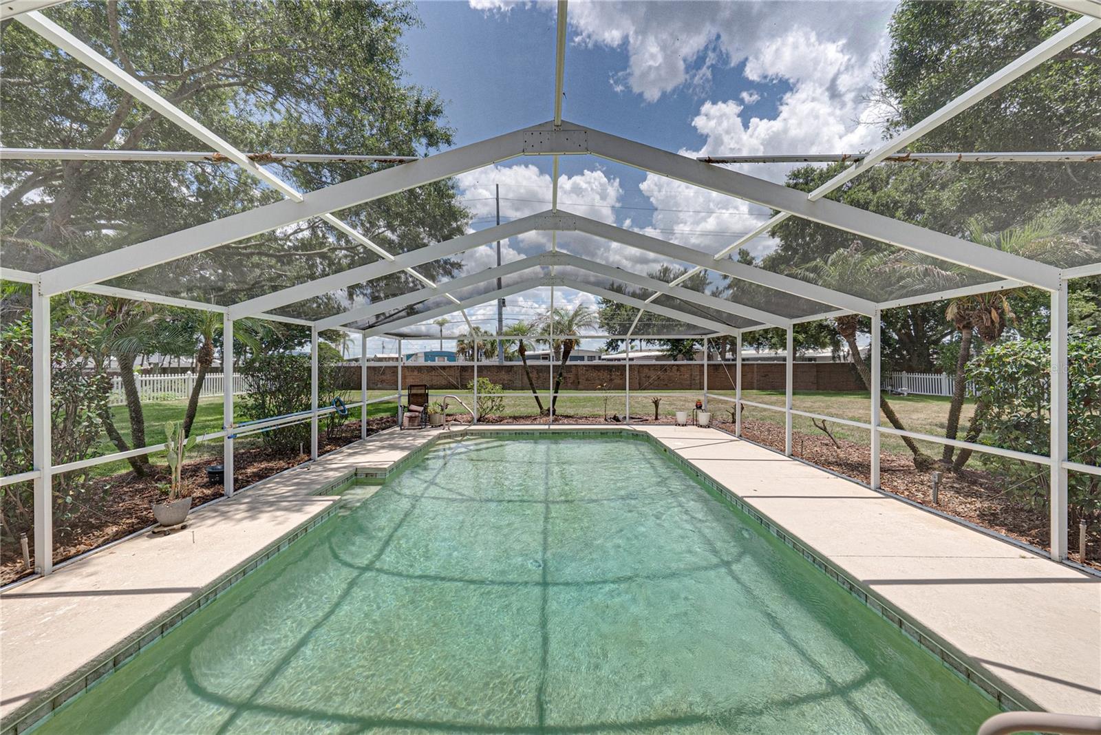 ELOISE POINTE ESTATES - Residential