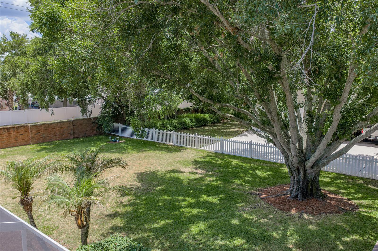 ELOISE POINTE ESTATES - Residential