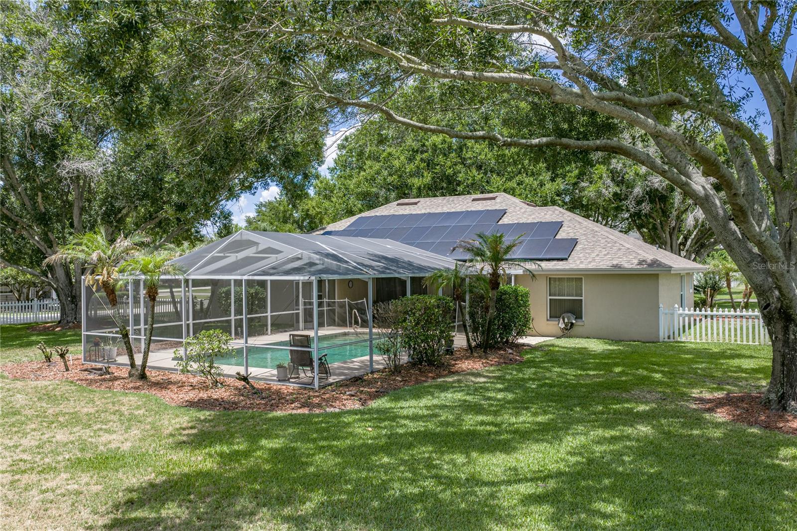ELOISE POINTE ESTATES - Residential