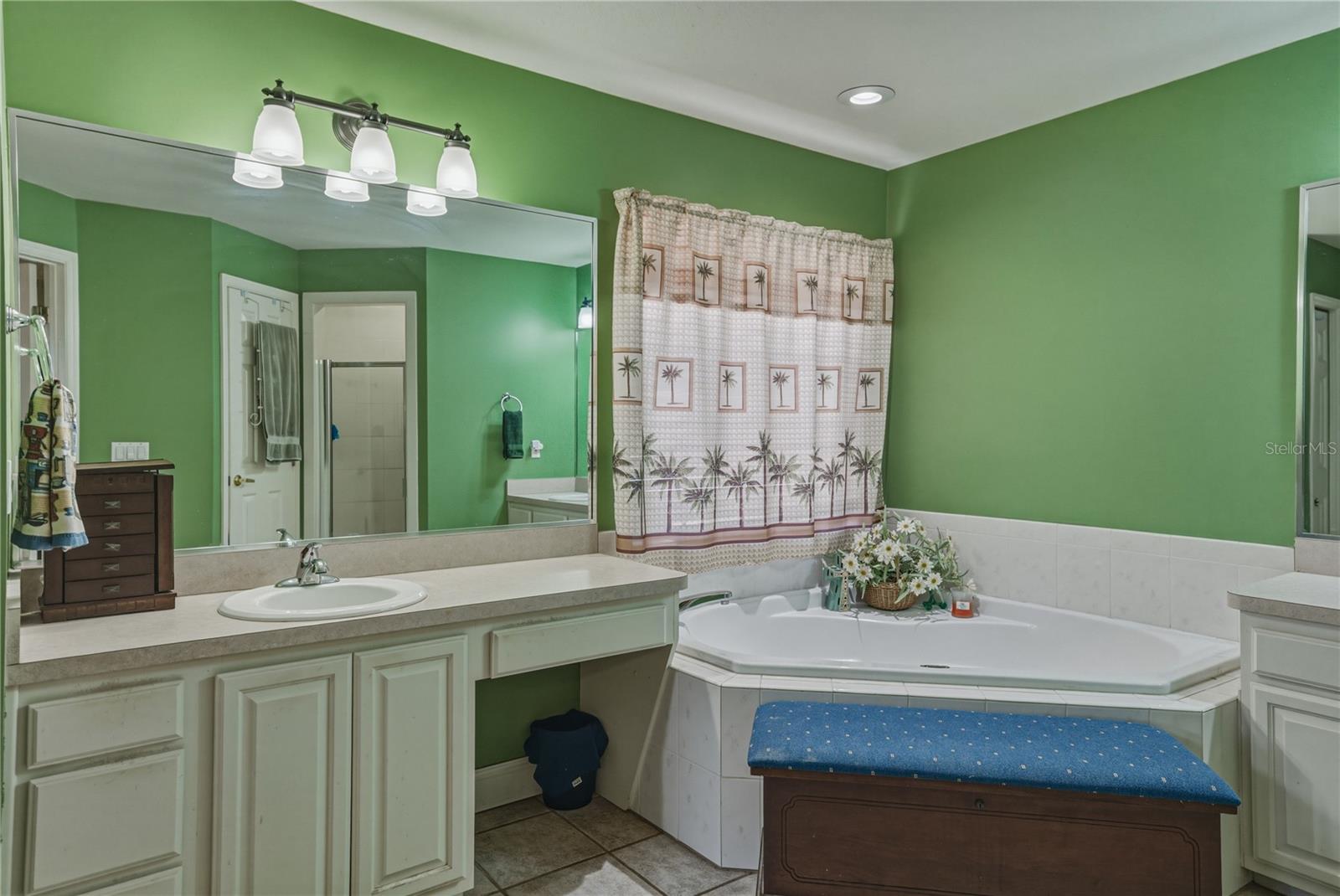 ELOISE POINTE ESTATES - Residential