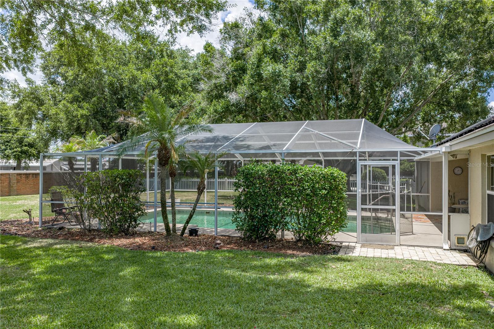 ELOISE POINTE ESTATES - Residential