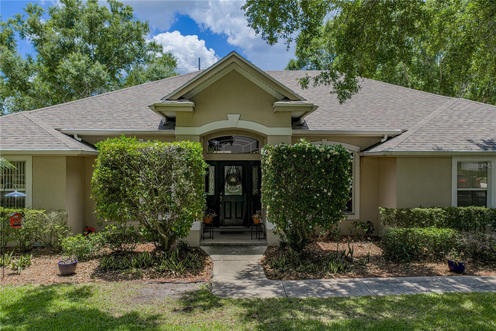 ELOISE POINTE ESTATES - Residential