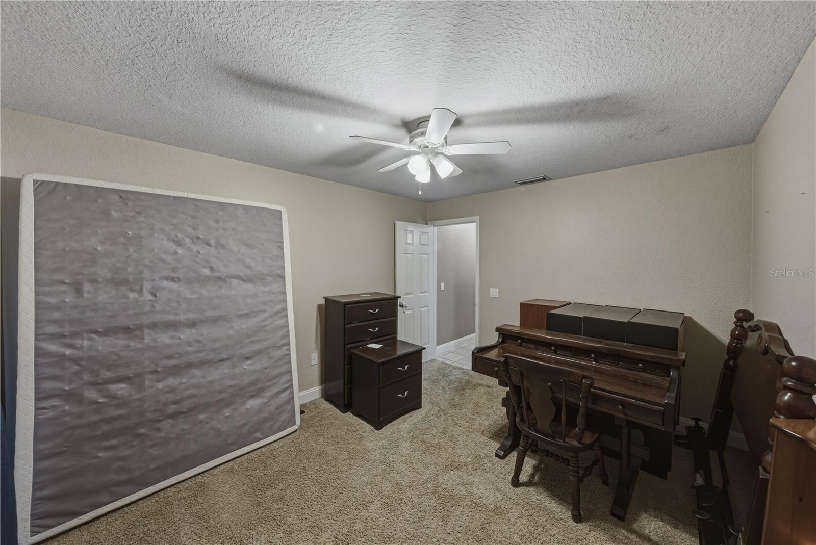 ELOISE POINTE ESTATES - Residential
