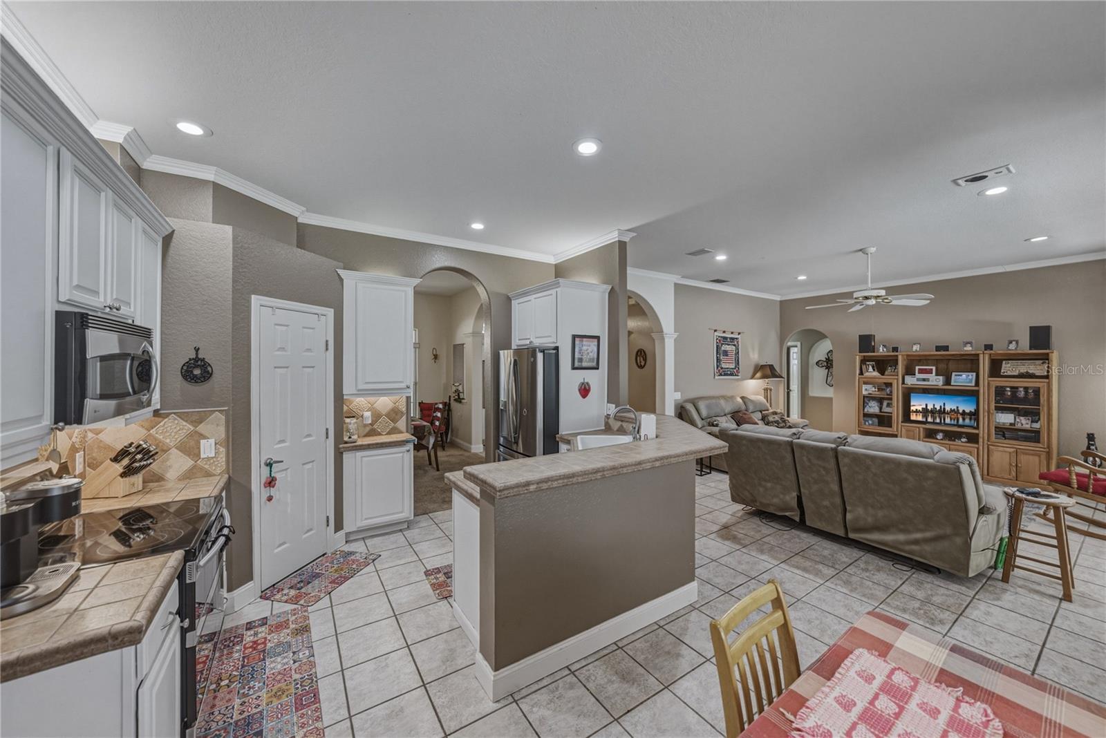 ELOISE POINTE ESTATES - Residential